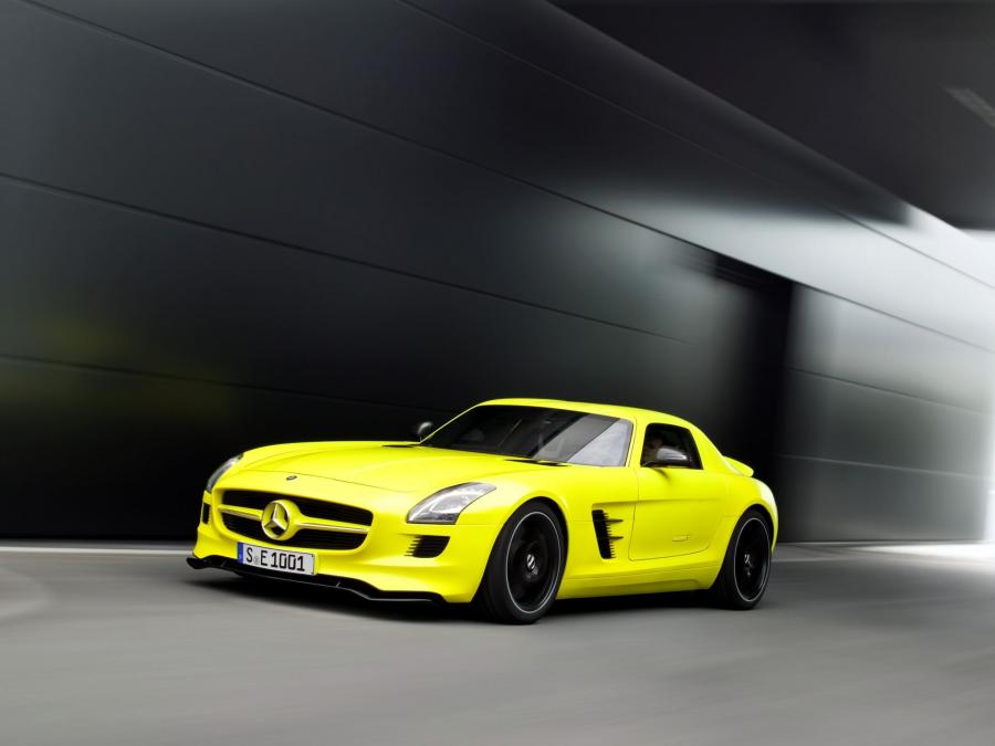  Mercedes-Benz SLS AMG E-Cell 2010 года  (фото 13 из 30)